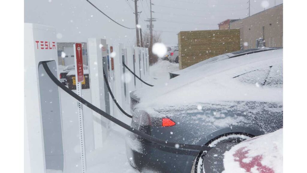 Zašto automobil zimi troši više goriva